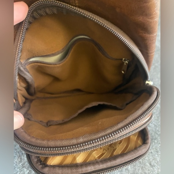 Vtg Leather cross body with alligator accent - Picture 2 of 10